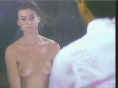 Голая Валери Каприски в фильме «Афродита» фото #2