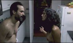 Голая Ванесса Саба в фильме «День без секса» фото #9