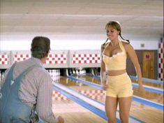 Ванесса Энджел засветила соски в фильме «Заводила» фото #3