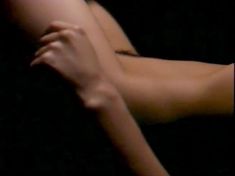 Голая Ванесса Энджел в фильме «Инстинкт убийцы» фото #9