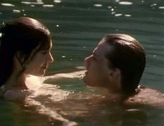 Красотка Венди Крюсон оголила грудь и попу в фильме Getting Married in Buffalo Jump