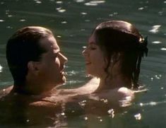 Красотка Венди Крюсон оголила грудь и попу в фильме Getting Married in Buffalo Jump