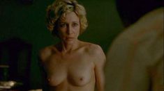 Голая Вера Фармига в фильме «Никогда-навсегда» фото #2