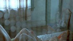 Голая Вера Фармига в фильме «Никогда-навсегда» фото #7