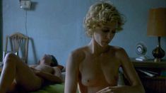 Голая Вера Фармига в фильме «Никогда-навсегда» фото #10