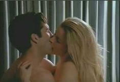 Голая Виктория Морселл в фильме «Горячая линия» фото #11