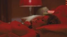 Голая Виоланте Плачидо в фильме «Американец» фото #2