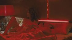 Голая Виоланте Плачидо в фильме «Американец» фото #5