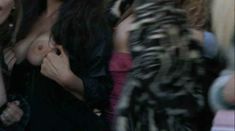 Голая Виоланте Плачидо в фильме «Моана» фото #14