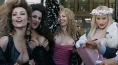 Голая Виоланте Плачидо в фильме «Моана» фото #15