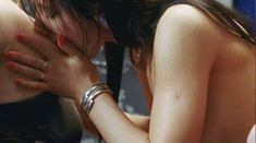 Голая Виоланте Плачидо в фильме «Моана» фото #18