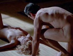 Голая Вирджиния Мэдсен в фильме «Готам» фото #3