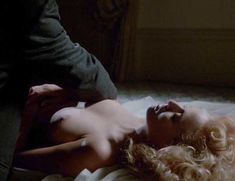 Голая Вирджиния Мэдсен в фильме «Готам» фото #8