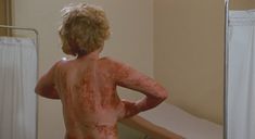 Вирджиния Мэдсен показала голую грудь в фильме «Кэндимэн» фото #4