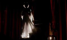 Голая Габриель Лазюр в фильме «Прекрасная пленница» фото #13