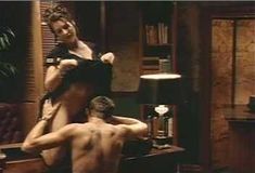 Голая Габриэлла Холл в сериале «Эротические признания» фото #13