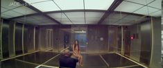 Голая Гана Баярсайкан в фильме «Из машины» фото #1