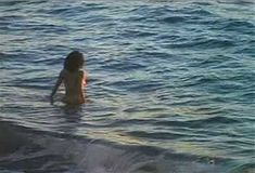 Голая Глория Рубен в фильме «В капкане» фото #4