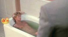 Голая Голди Хоун в фильме «Дикие кошки» фото #1