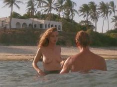 Голая Грета Скакки в фильме «Белое зло» фото #14