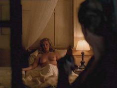 Голая Грета Скакки в фильме «Белое зло» фото #21