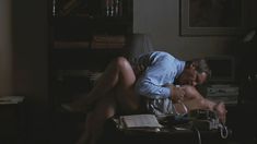 Голая Грета Скакки в фильме «Презумпция невиновности» фото #3