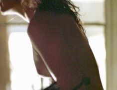 Голая грудь Гэбриэлль Фицпатрик в фильме Farewell My Love фото #2