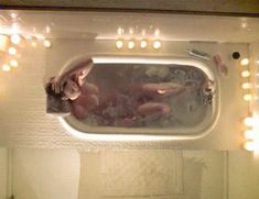 Голая грудь Гэбриэлль Фицпатрик в фильме Farewell My Love фото #6