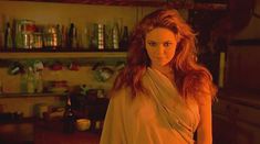 Голые сиськи Дайан Лэйн в фильме «Бесценная красота» фото #4