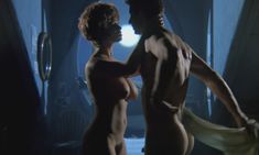 Голая Дебора Каприольо в фильме «Паприка» фото #63