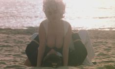 Голая Дебора Каприольо в фильме «Паприка» фото #113