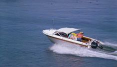 Голая Дебра Уингер в фильме «Офицер и джентльмен» фото #7