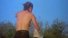 Дениз Кросби засветила грудь в фильме «Механические убийцы» фото #4