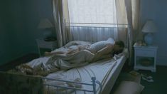 Голая Джастин Уоддэлл в фильме «Мишень» фото #2