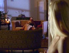 Голая Джезебель Бонд в фильме «Сексуальная магия» фото #4