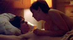 Голая Джейми Ли Кёртис в фильме «Грэндвью, США» фото #7