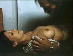 Голая Джейми Ли Кёртис в фильме «Любовные письма» фото #6