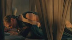 Голая Джейми Мюррэй в сериале «Спартак. Боги арены» фото #7