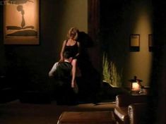 Джения Лэно засветила грудь в фильме «Кровавые деньги» фото #1