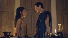 Красивая голая грудь Дженна Линд в фильме «Спартак: Война проклятых» фото #5