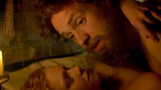 Голая Дженни Жак в сериале «Отчаянные романтики» фото #20