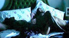 Голая Дженнифер Бэлгобин в фильме «Конфискатор» фото #1