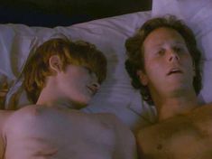 Голая Дженнифер Джейсон Ли в фильме «Одинокая белая женщина» фото #20