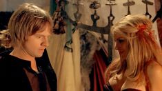 Дженнифер Лайонс засветила сосок в фильме «Трансильмания» фото #6