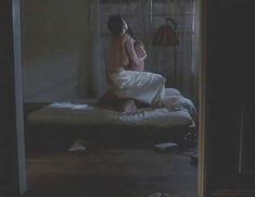 Голая Дженнифер Рубин в фильме «Женщина, ее мужчины и ее хитрости» фото #9