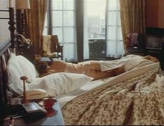 Голая Дженнифер Рубин в фильме «Святые и грешники» фото #3