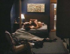 Голая Дженнифер Рубин в фильме «Святые и грешники» фото #13