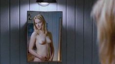 Голая Джесс Вейкслер в фильме «Зубы» фото #2