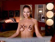 Голая грудь Джесси Капелли в фильме «Король вечеринок» фото #2