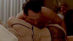 Голая Джиллиан Алекси в сериале «Американцы» фото #6